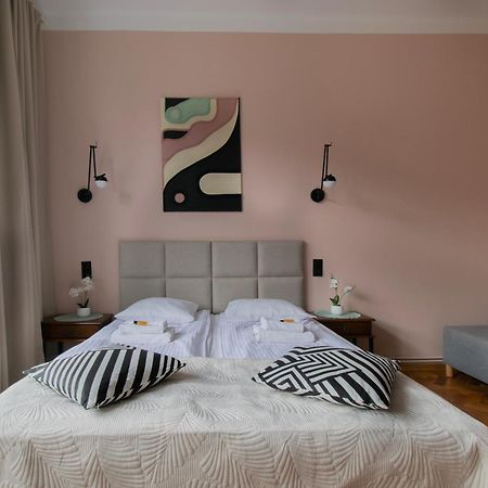 Central Apartments Warszawska Street クラクフ エクステリア 写真